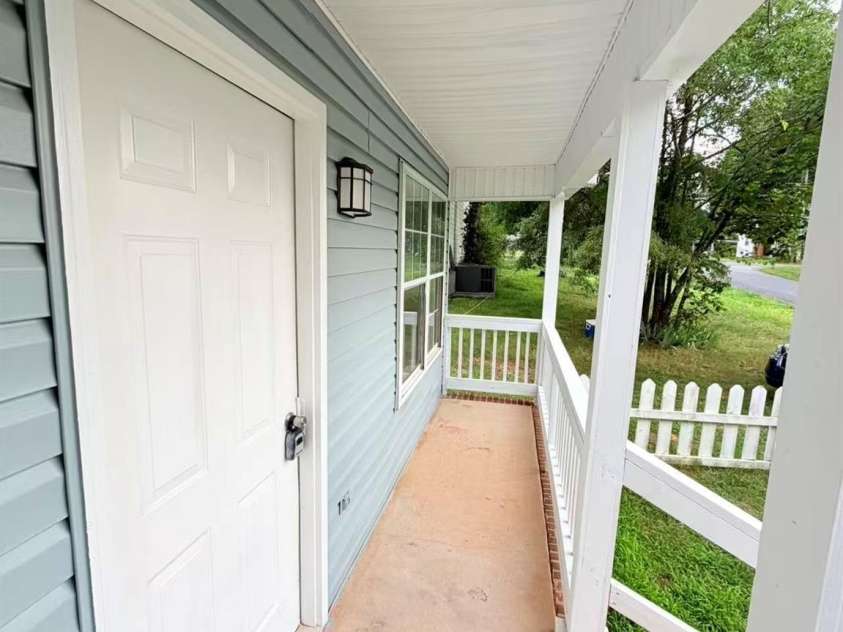 2200 Brookside Avenue, Kannapolis, NC 28081.  MLS# CAR4392276, YatesRealty ID 30333. 