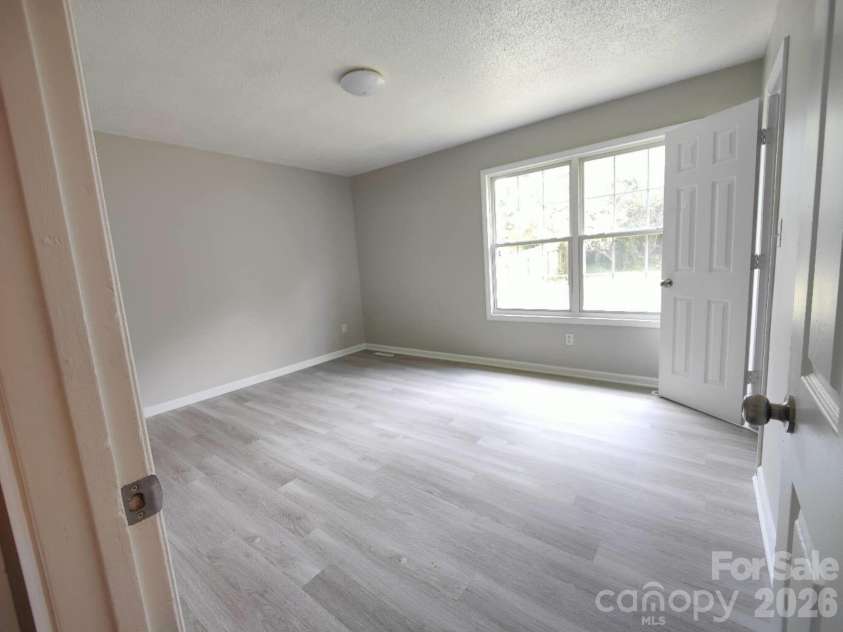 2200 Brookside Avenue, Kannapolis, NC 28081.  MLS# CAR4392276, YatesRealty ID 30333. 