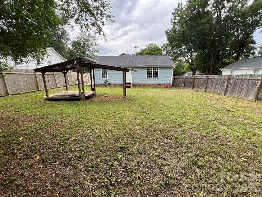 2200 Brookside Avenue, Kannapolis, NC 28081.  MLS# CAR4392276, YatesRealty ID 30333. 