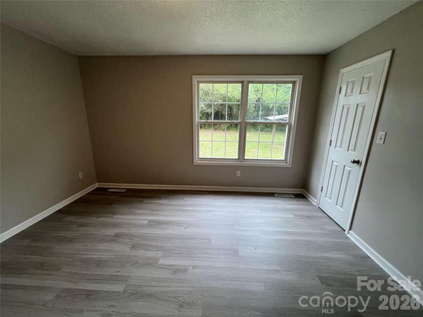 2200 Brookside Avenue, Kannapolis, NC 28081.  MLS# CAR4392276, YatesRealty ID 30333. 