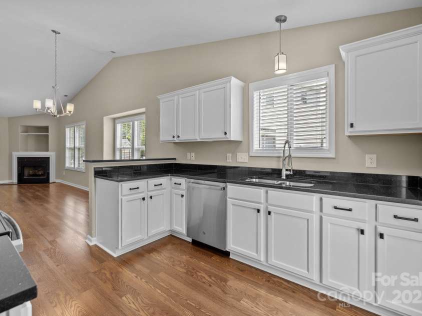 2618 Oasis Lane, Charlotte, NC 28214.  MLS# CAR4283938, YatesRealty ID 30335. 