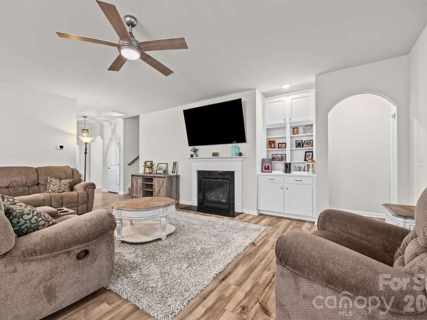 3199 Windhaven Lane, Fort Mill, SC 29708.  MLS# CAR4385083, YatesRealty ID 30336. 