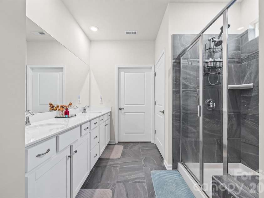 3199 Windhaven Lane, Fort Mill, SC 29708.  MLS# CAR4385083, YatesRealty ID 30336. 