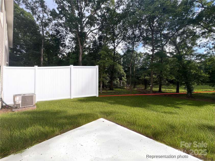 12514 Susanna Drive, Charlotte, NC 28214.  MLS# CAR4281122, YatesRealty ID 30337. 