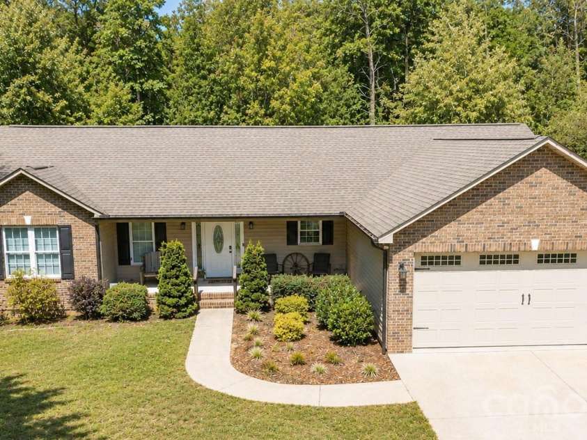6825 Forney Hill Road, Denver, NC 28037.  MLS# CAR4389919, YatesRealty ID 30337. 