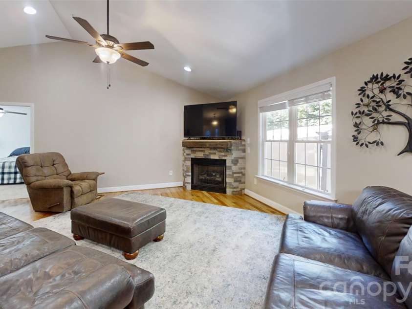 6825 Forney Hill Road, Denver, NC 28037.  MLS# CAR4389919, YatesRealty ID 30337. 
