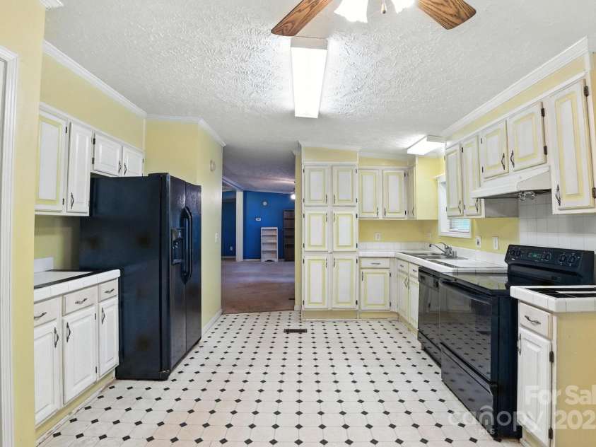 1980 Garvin Road, York, SC 29745.  MLS# CAR4283206, YatesRealty ID 30338. 