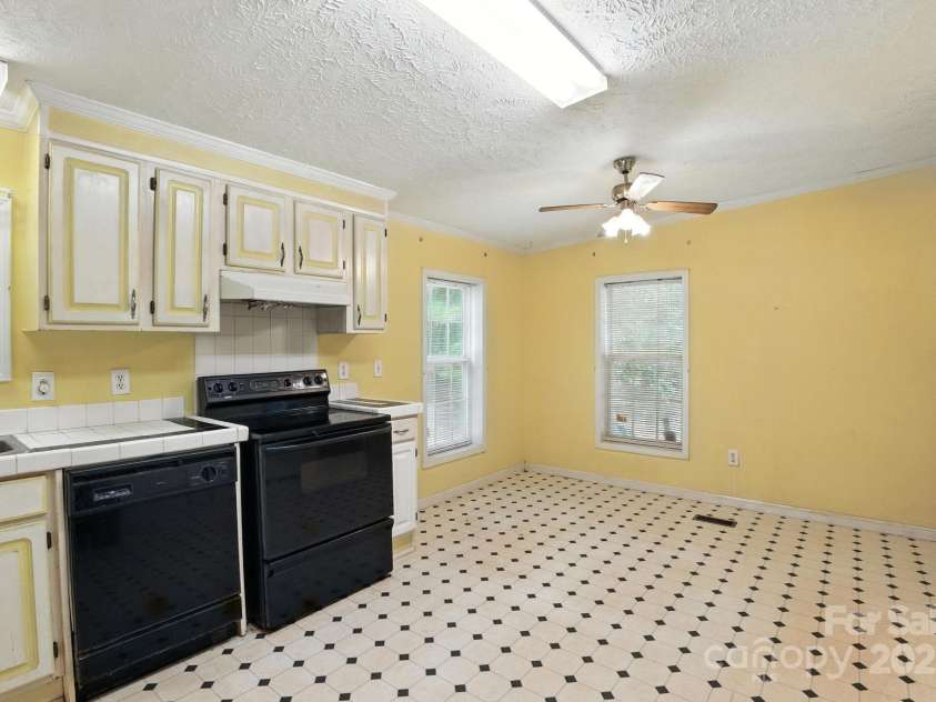 1980 Garvin Road, York, SC 29745.  MLS# CAR4283206, YatesRealty ID 30338. 