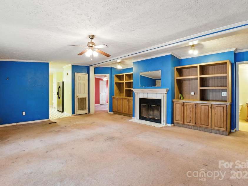 1980 Garvin Road, York, SC 29745.  MLS# CAR4283206, YatesRealty ID 30338. Family Room