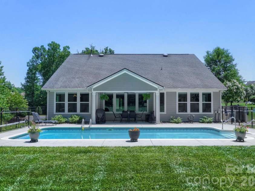 5925 Gatekeeper Lane, Mint Hill, NC 28227.  MLS# CAR4388583, YatesRealty ID 30338. 