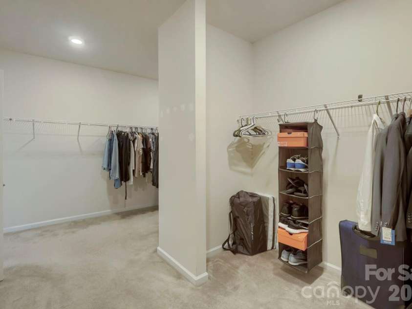 5925 Gatekeeper Lane, Mint Hill, NC 28227.  MLS# CAR4388583, YatesRealty ID 30338. 