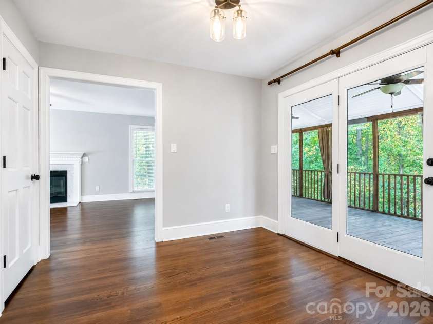 25012 Molokai Drive, Fort Mill, SC 29708.  MLS# CAR4393174, YatesRealty ID 30339. From kitchen breakfast area and into the great room