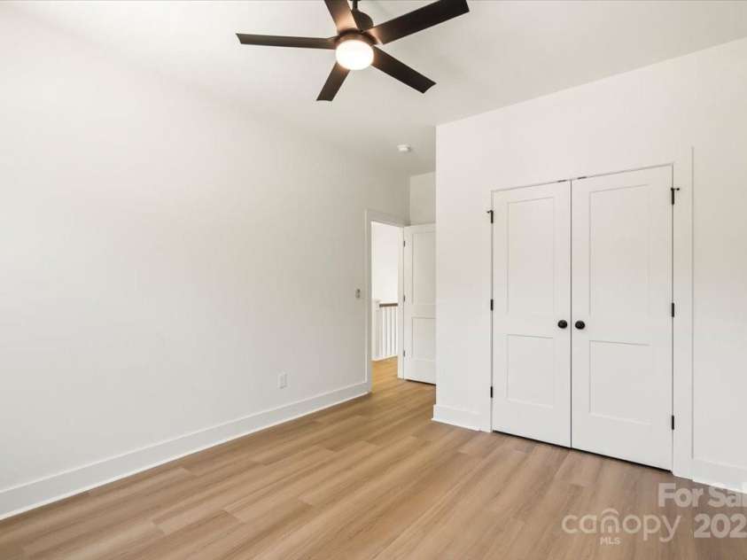 8920 Harrisburg Road, Charlotte, NC 28215.  MLS# CAR4286000, YatesRealty ID 30339. 