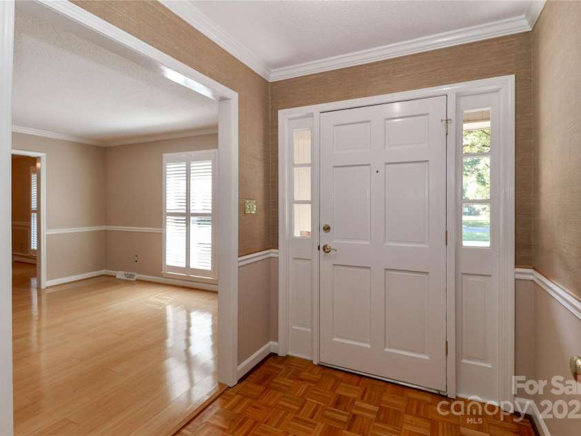 1051 Michael Avenue, Concord, NC 28025.  MLS# CAR4304116, YatesRealty ID 3034. Foyer