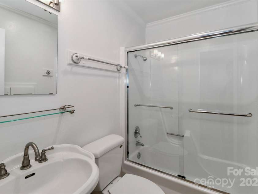1051 Michael Avenue, Concord, NC 28025.  MLS# CAR4304116, YatesRealty ID 3034. Hall bathroom