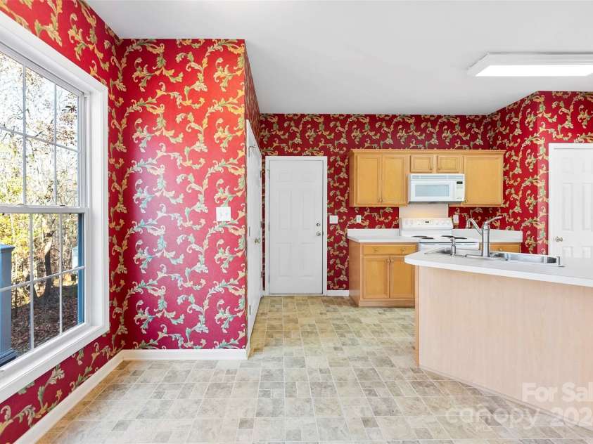 5026 Wild Wing Drive, Gastonia, NC 28052.  MLS# CAR4205020, YatesRealty ID 3034. 
