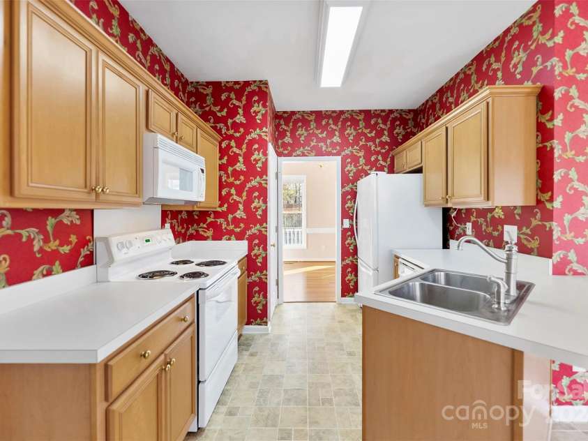 5026 Wild Wing Drive, Gastonia, NC 28052.  MLS# CAR4205020, YatesRealty ID 3034. 
