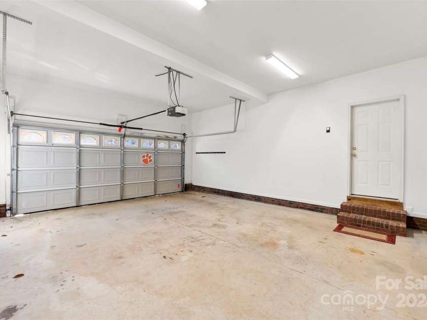 5026 Wild Wing Drive, Gastonia, NC 28052.  MLS# CAR4205020, YatesRealty ID 3034. 