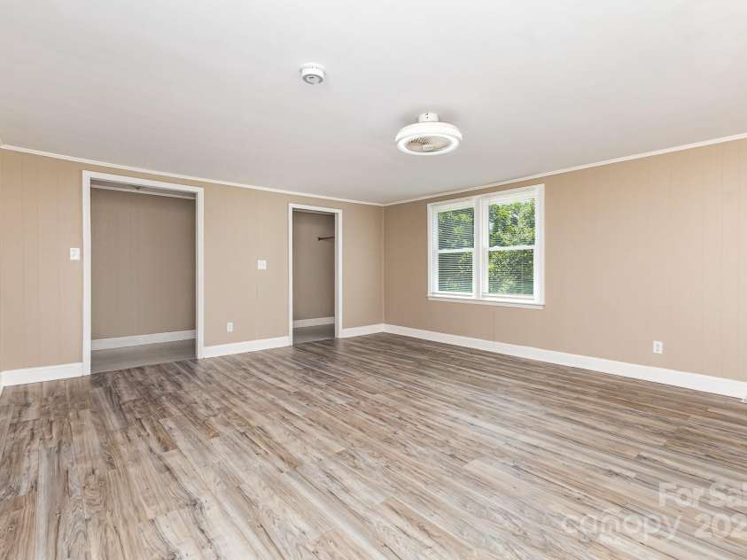1069 Susan Circle, Rock Hill, SC 29730.  MLS# CAR4284500, YatesRealty ID 30340. 
