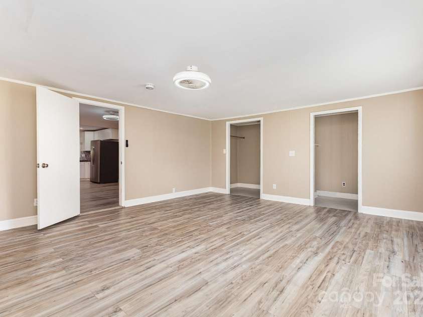 1069 Susan Circle, Rock Hill, SC 29730.  MLS# CAR4284500, YatesRealty ID 30340. 