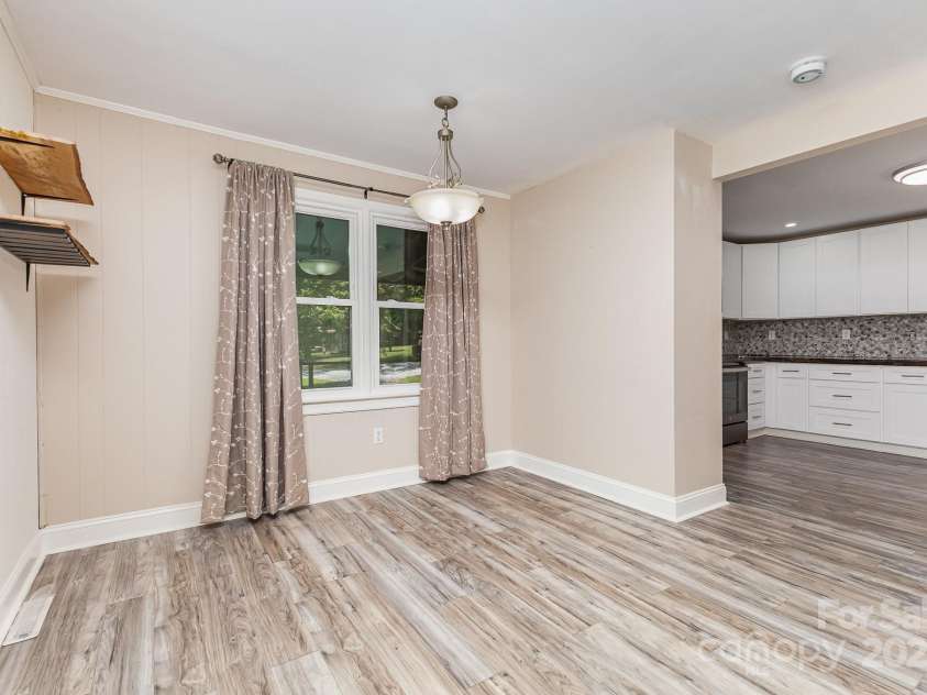 1069 Susan Circle, Rock Hill, SC 29730.  MLS# CAR4284500, YatesRealty ID 30340. 