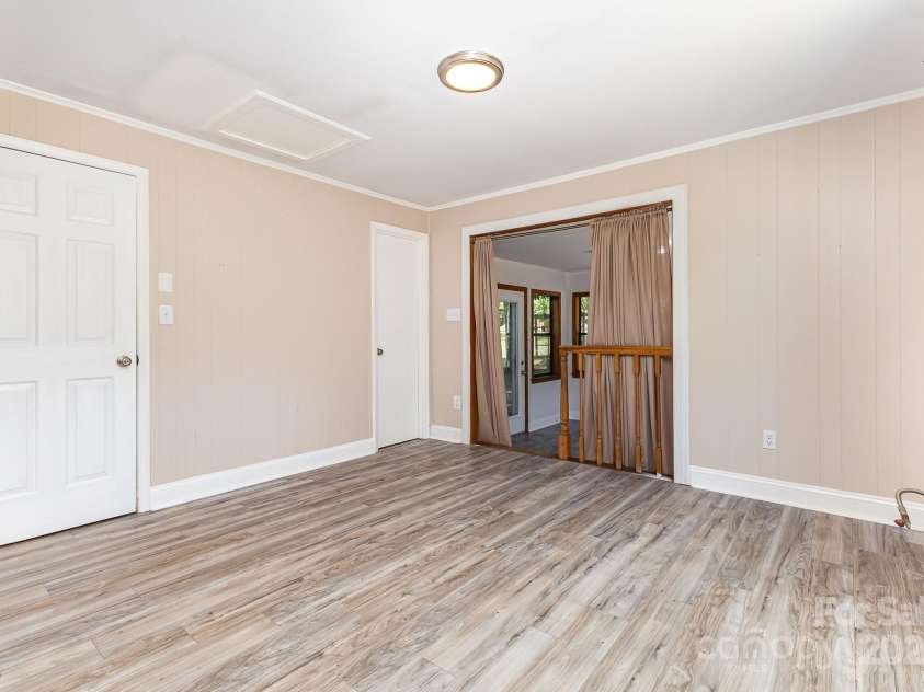 1069 Susan Circle, Rock Hill, SC 29730.  MLS# CAR4284500, YatesRealty ID 30340. 