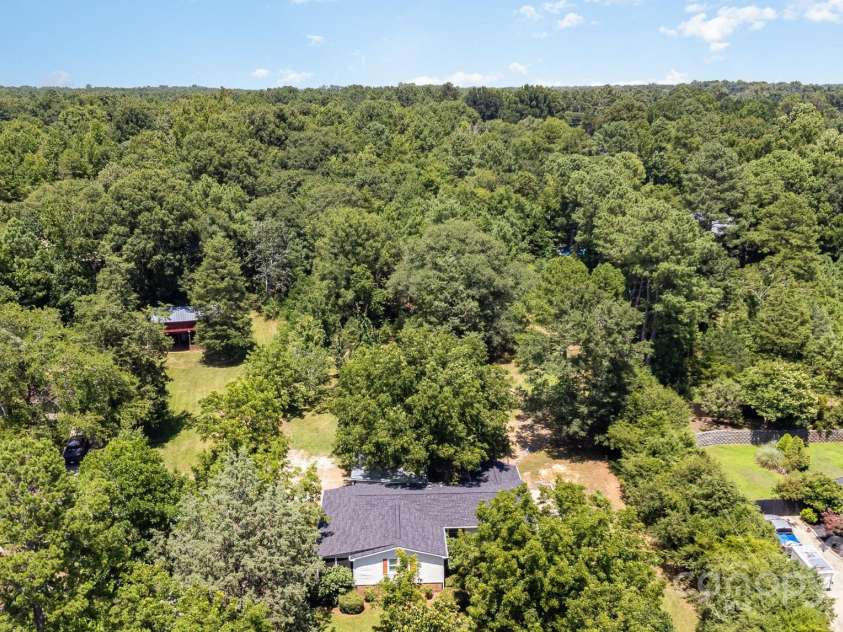 1069 Susan Circle, Rock Hill, SC 29730.  MLS# CAR4284500, YatesRealty ID 30340. 
