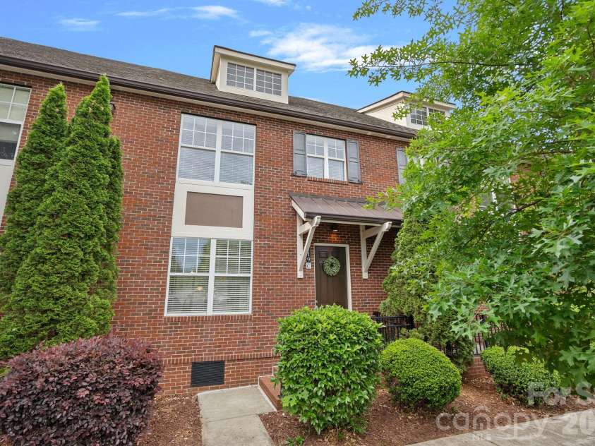 119 Steinbeck Way, Mooresville, NC 28117.  MLS# CAR4416413, YatesRealty ID 30341. 