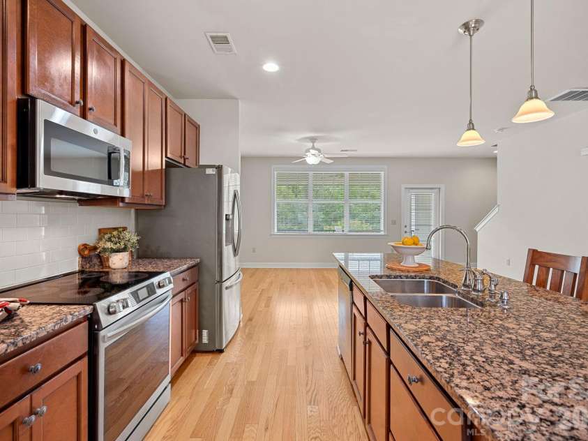 119 Steinbeck Way, Mooresville, NC 28117.  MLS# CAR4416413, YatesRealty ID 30341. 