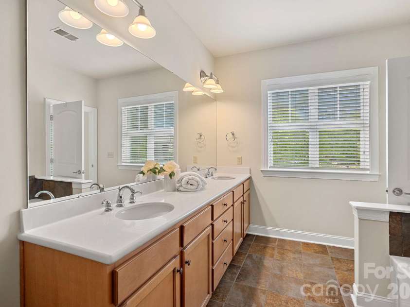 119 Steinbeck Way, Mooresville, NC 28117.  MLS# CAR4416413, YatesRealty ID 30341. 