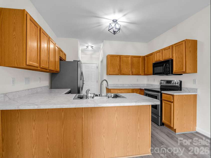 6 Scottish Circle, Asheville, NC 28803.  MLS# CAR4389950, YatesRealty ID 30342. 