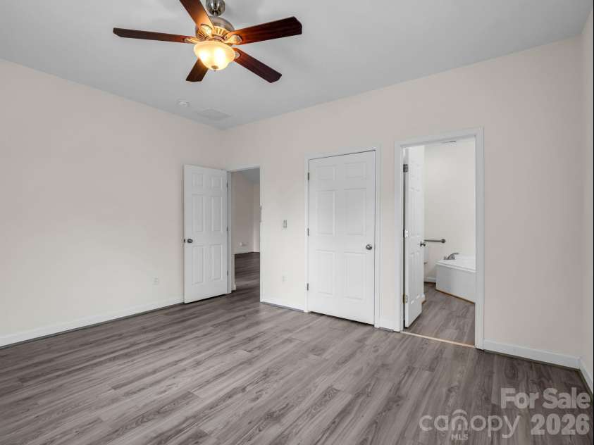 6 Scottish Circle, Asheville, NC 28803.  MLS# CAR4389950, YatesRealty ID 30342. 