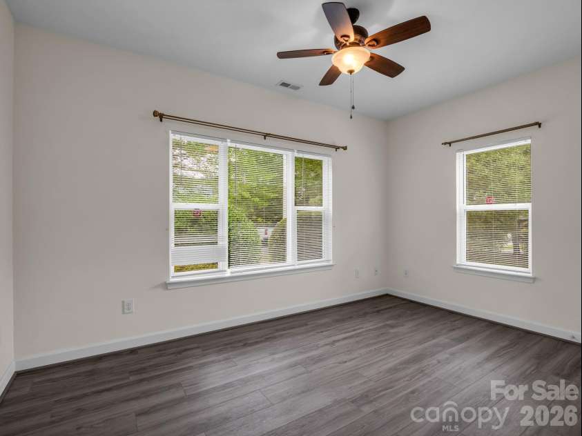 6 Scottish Circle, Asheville, NC 28803.  MLS# CAR4389950, YatesRealty ID 30342. 