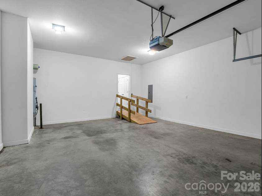 6 Scottish Circle, Asheville, NC 28803.  MLS# CAR4389950, YatesRealty ID 30342. 