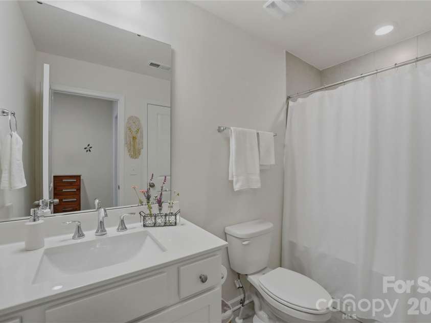7141 Astella Way, Lancaster, SC 29720.  MLS# CAR4390678, YatesRealty ID 30343. 