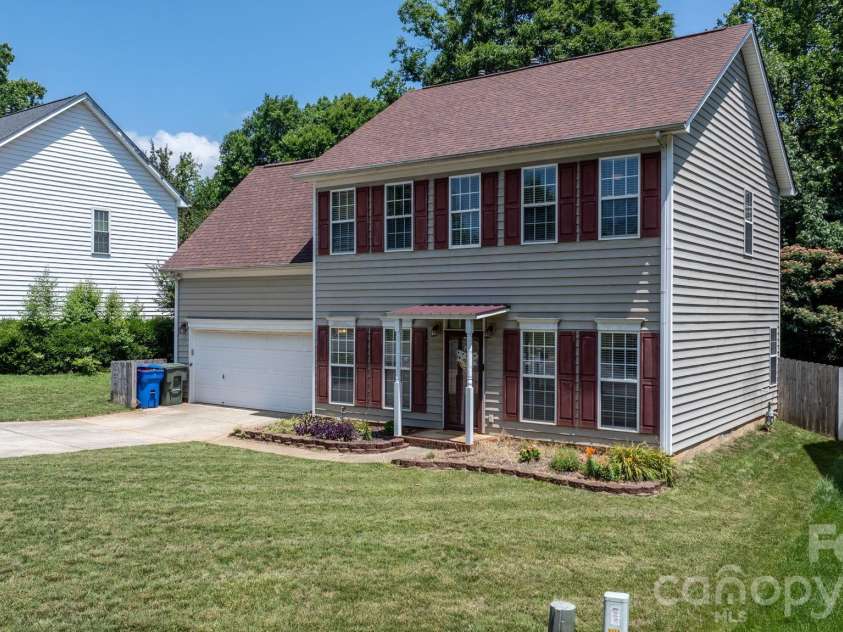 118 Devon Forest Drive, Mooresville, NC 28115.  MLS# CAR4391077, YatesRealty ID 30344. 