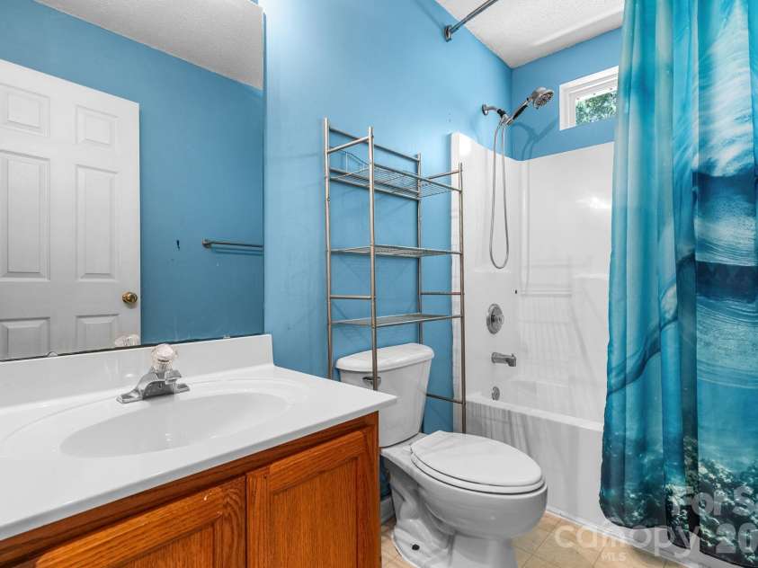 118 Devon Forest Drive, Mooresville, NC 28115.  MLS# CAR4391077, YatesRealty ID 30344. 