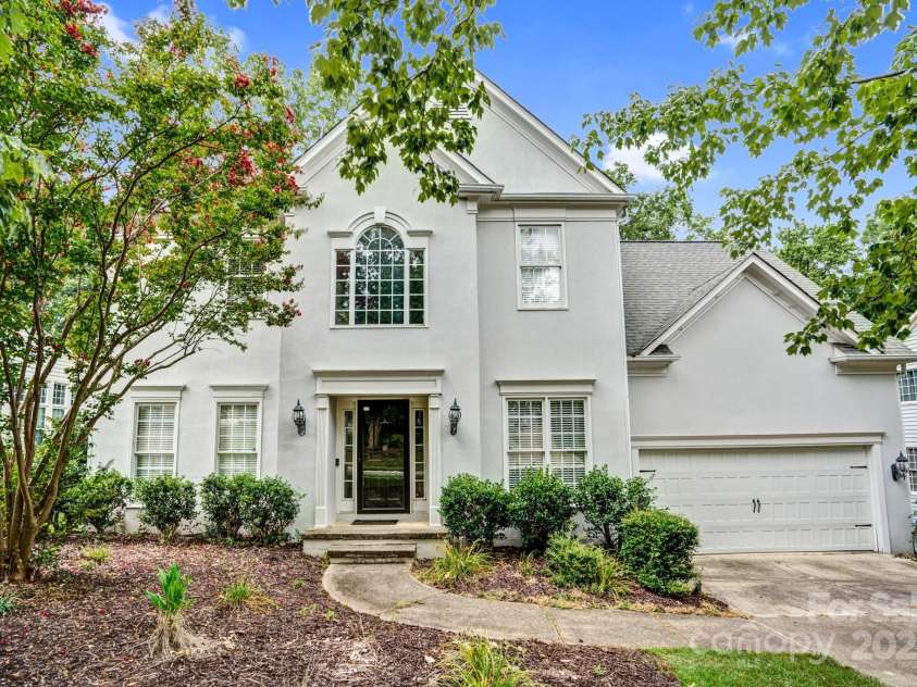 7715 Wingmont Drive, Charlotte, NC 28269.  MLS# CAR4278172, YatesRealty ID 30344. 