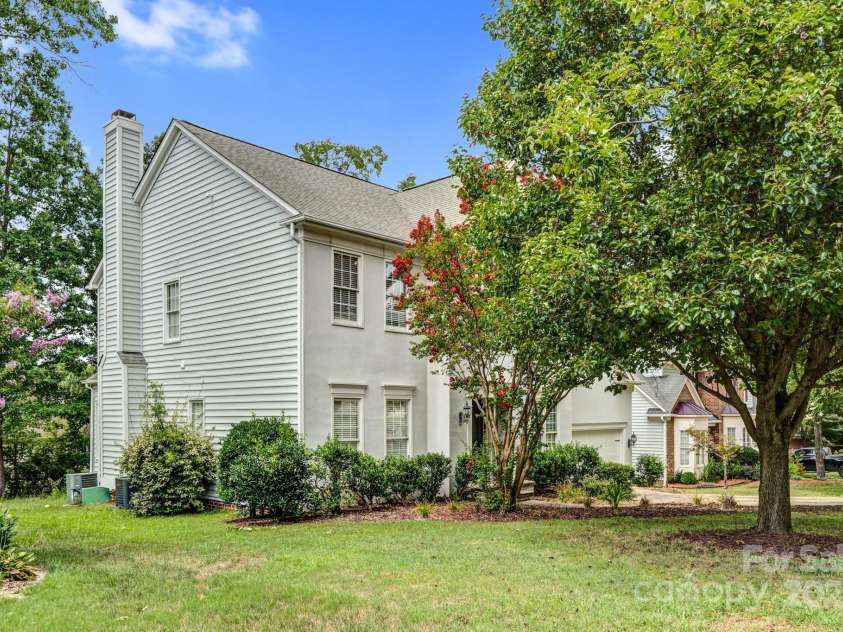 7715 Wingmont Drive, Charlotte, NC 28269.  MLS# CAR4278172, YatesRealty ID 30344. 