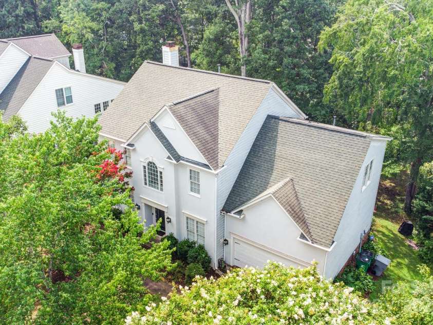 7715 Wingmont Drive, Charlotte, NC 28269.  MLS# CAR4278172, YatesRealty ID 30344. 