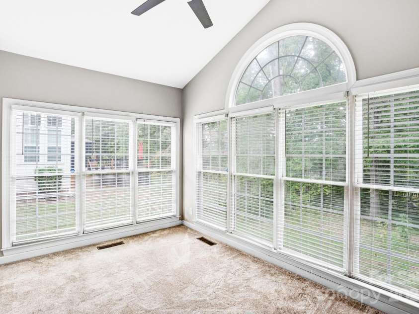 7715 Wingmont Drive, Charlotte, NC 28269.  MLS# CAR4278172, YatesRealty ID 30344. 