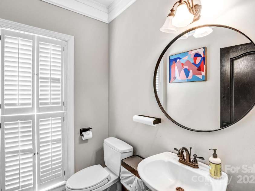 7715 Wingmont Drive, Charlotte, NC 28269.  MLS# CAR4278172, YatesRealty ID 30344. 