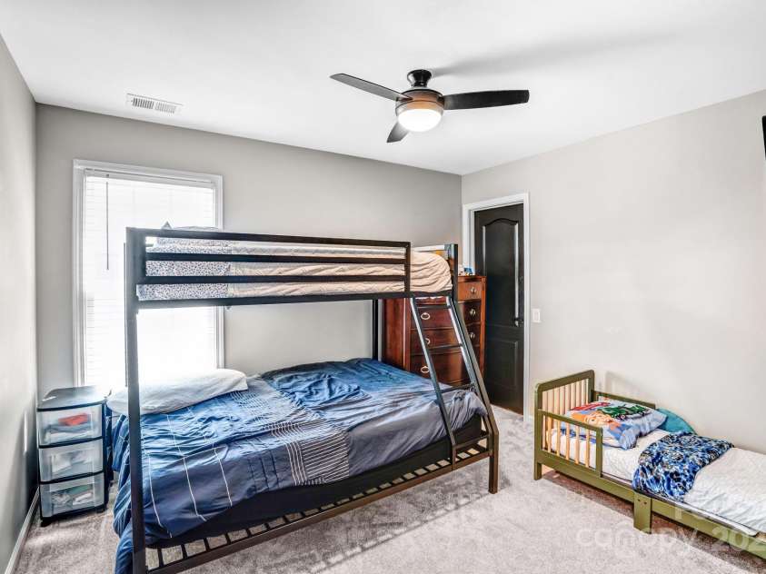 7715 Wingmont Drive, Charlotte, NC 28269.  MLS# CAR4278172, YatesRealty ID 30344. 