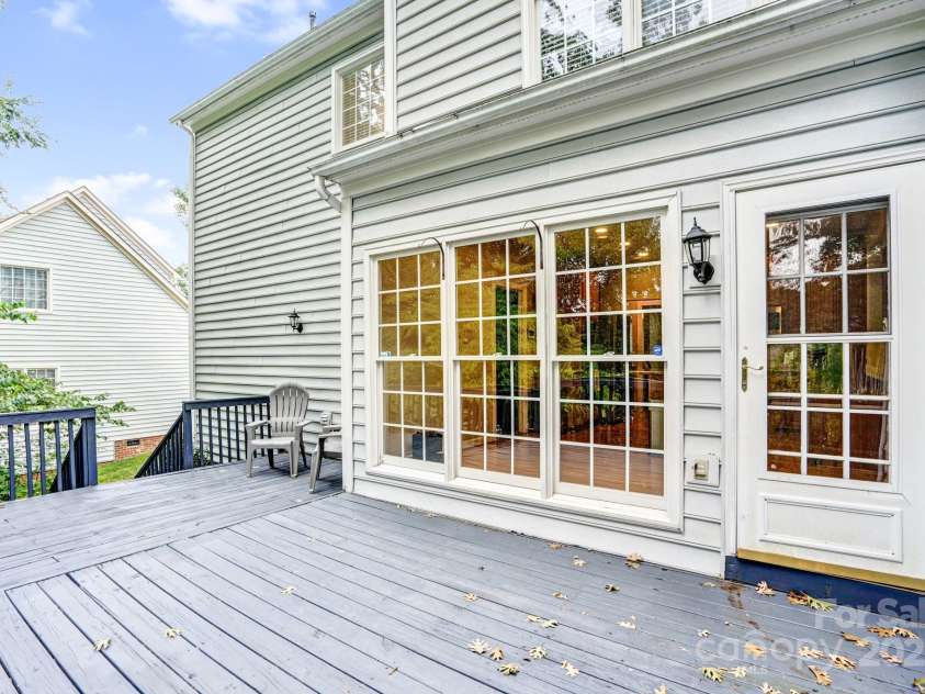 7715 Wingmont Drive, Charlotte, NC 28269.  MLS# CAR4278172, YatesRealty ID 30344. 