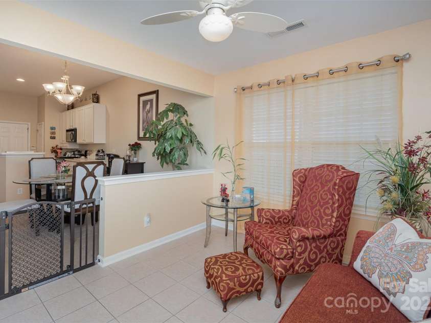 10211 Dominion Village Drive, Charlotte, NC 28269.  MLS# CAR4268537, YatesRealty ID 30345. 