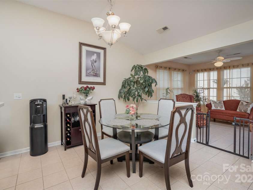10211 Dominion Village Drive, Charlotte, NC 28269.  MLS# CAR4268537, YatesRealty ID 30345. 