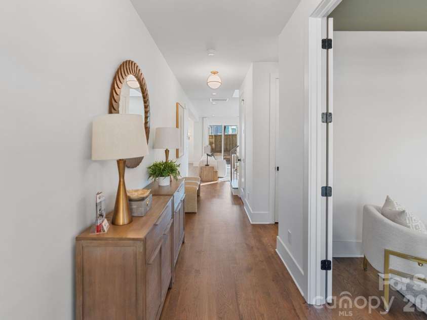 417 Plymouth Avenue, Charlotte, NC 28206.  MLS# CAR4359583, YatesRealty ID 30347. 