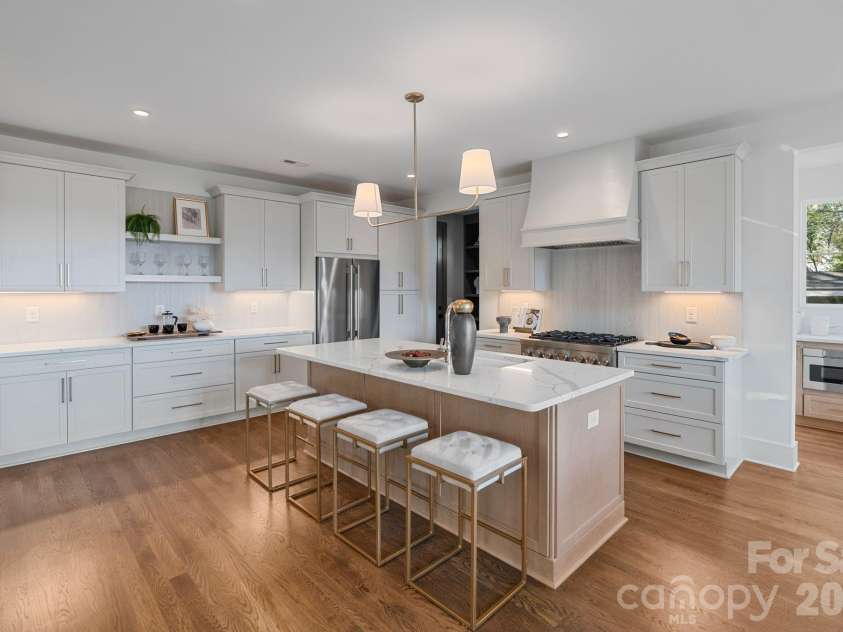 417 Plymouth Avenue, Charlotte, NC 28206.  MLS# CAR4359583, YatesRealty ID 30347. 