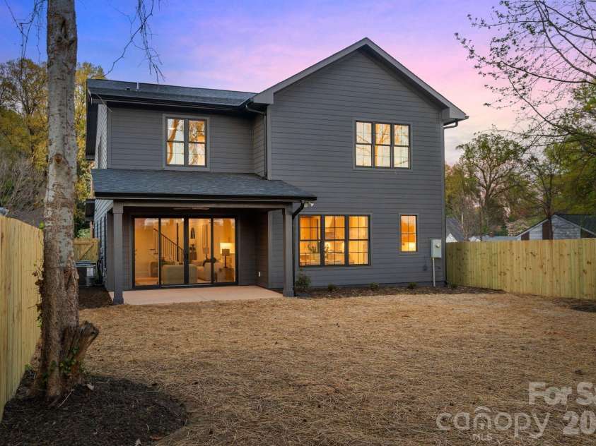 417 Plymouth Avenue, Charlotte, NC 28206.  MLS# CAR4359583, YatesRealty ID 30347. 