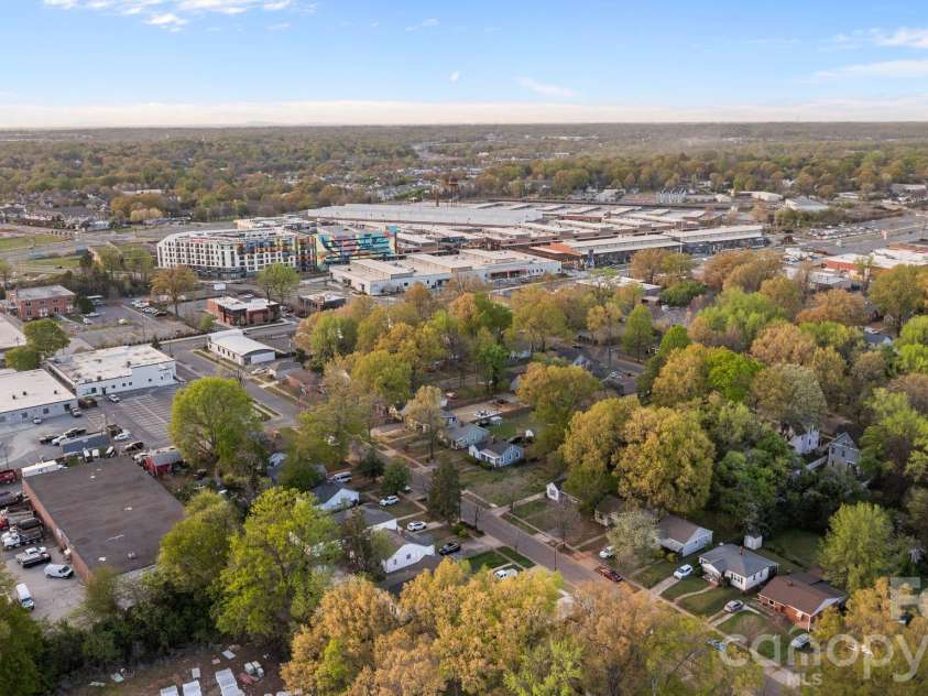 417 Plymouth Avenue, Charlotte, NC 28206.  MLS# CAR4359583, YatesRealty ID 30347. 